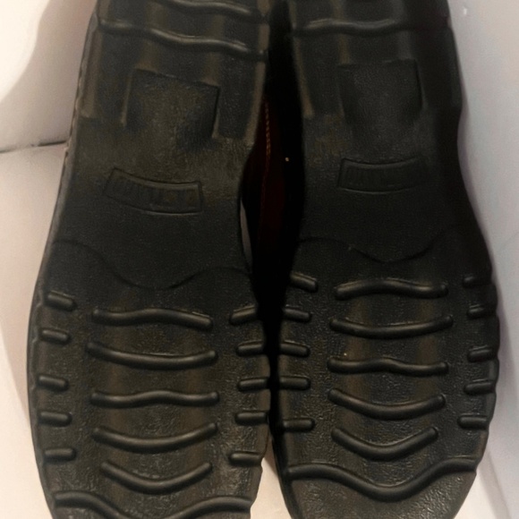 Menswear. Brown leather shoes